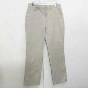 APT. 9 Tomboy Chino straight leg pants Side and back pockets. Cotton blend. 12